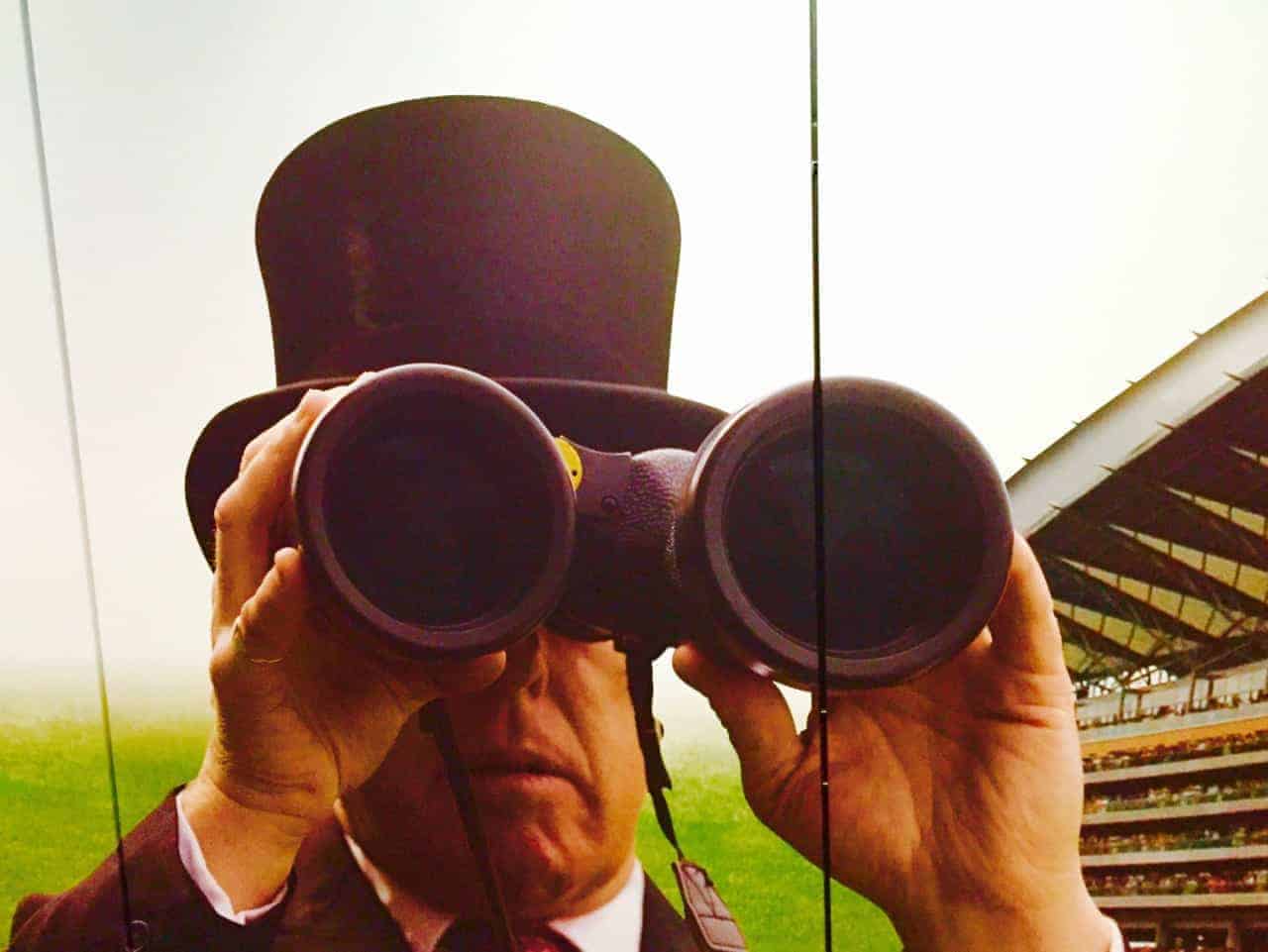 A graphic illustrating fluctuating cryptocurrency trading volumes and value trends on centralized exchanges.