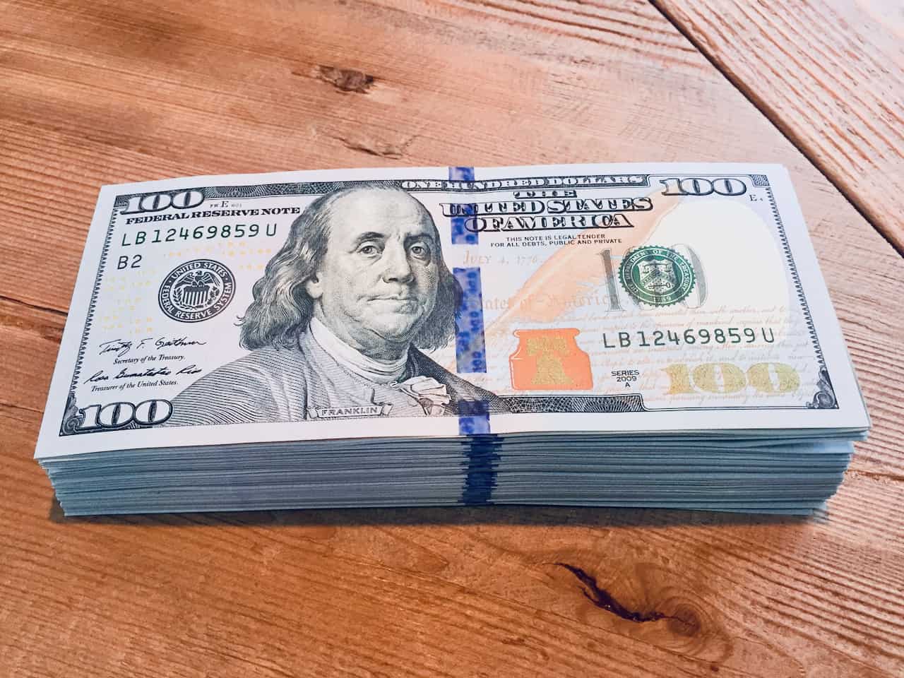 Chart showing OpenAI's valuation growth and funding rounds compared to AI market investment trends