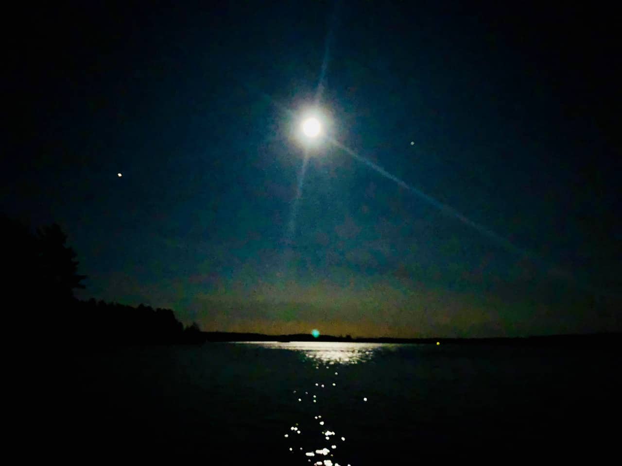 Graphic zur MoonPay-Paysafe-Partnerschaft: Krypto fließt in traditionelle Zahlungsrails